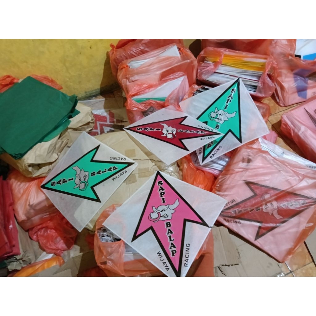 LAYANGAN ADUAN / LAYANGAN SUKHOI SUPER MOTIF SAPI BALAP PER 10 PCS YA