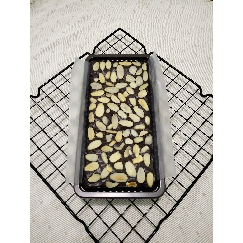 

Brownies Panggang | Original | Brownies Loyang | Fudgy Brownie | Topping Classic