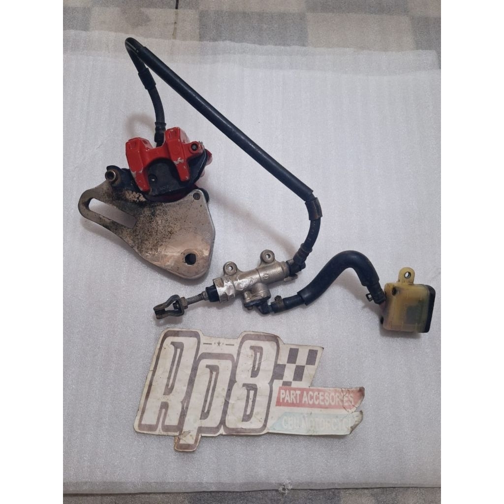 master rem belakang cbr old