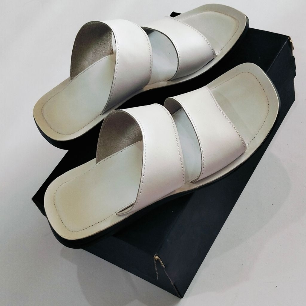 Sandal Pria Sandal kulit Anti licin Sandal Slop Pria