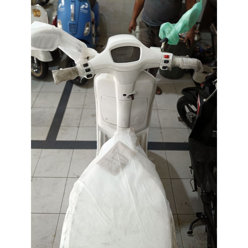 PIAGGIO VESPA JUSTIN BIEBER