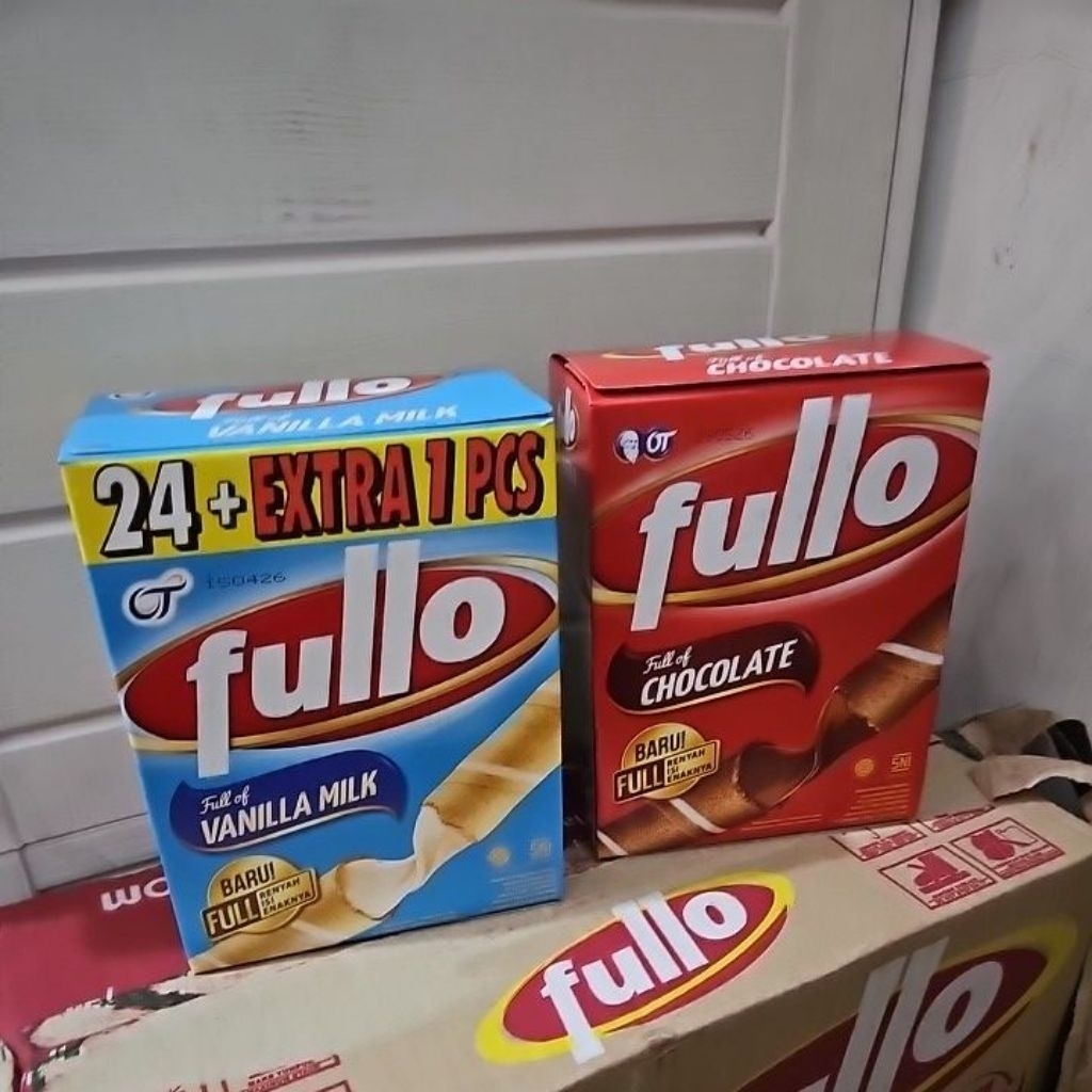 

FULLO WAFER ROL STIK RASA COKLAT / VANILA ISI 24 X 7GR