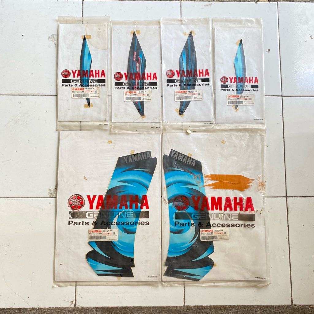 Striping stiker PANEL body depan set Sayap Yamaha Mio soul 2008 Hitam original YGP