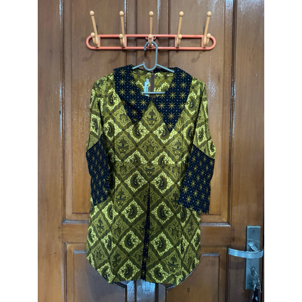 BATIK KERIS WANITA LENGAN PANJANG