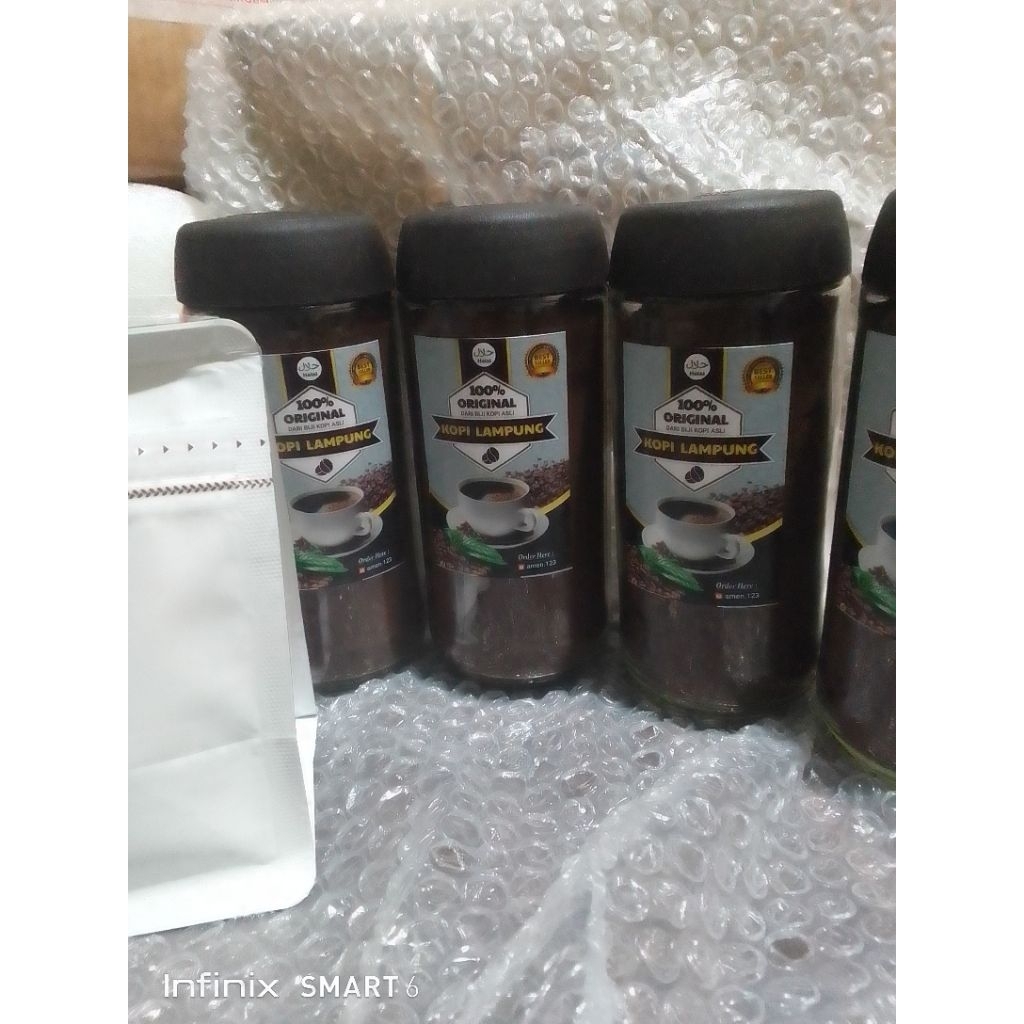 

Kopi Bubuk Asli murni Dari biji kopi Arabika kemasan dalam toples fariasi toples 400mili dan 300mili untuk kemasan yang satu kilo Belum menyediakan kopi ini cocok habis Makan & minuman (Kopi