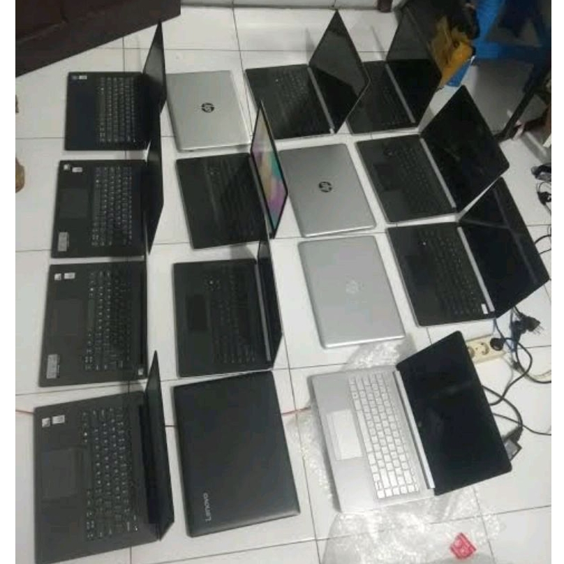 Laptop Bekas Kondisi Mati Total Berbagai Merk Asus,Toshiba,Dell,Lenovo,HP,Acer Laptop Minus
