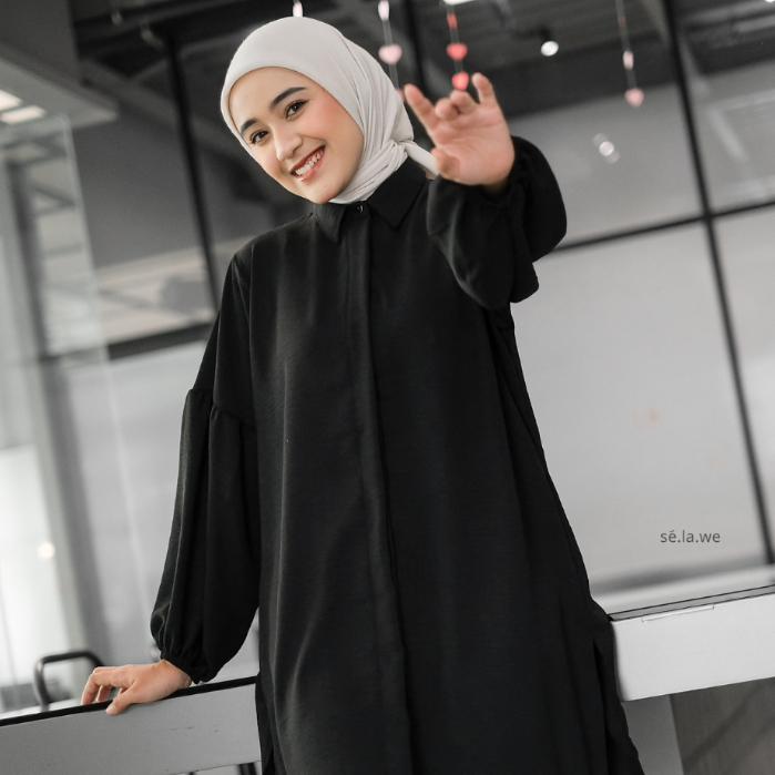 Atasan Tunik Wanita Kekinian Outfit Basic