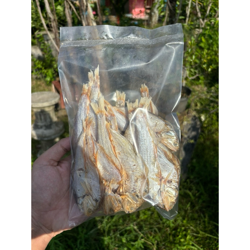 

Ikan Bilis Tawar Belah Super Kering 250gr