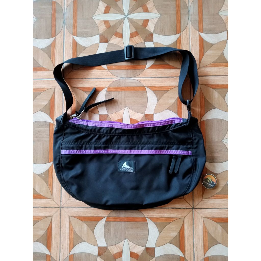 tas slempang gregory