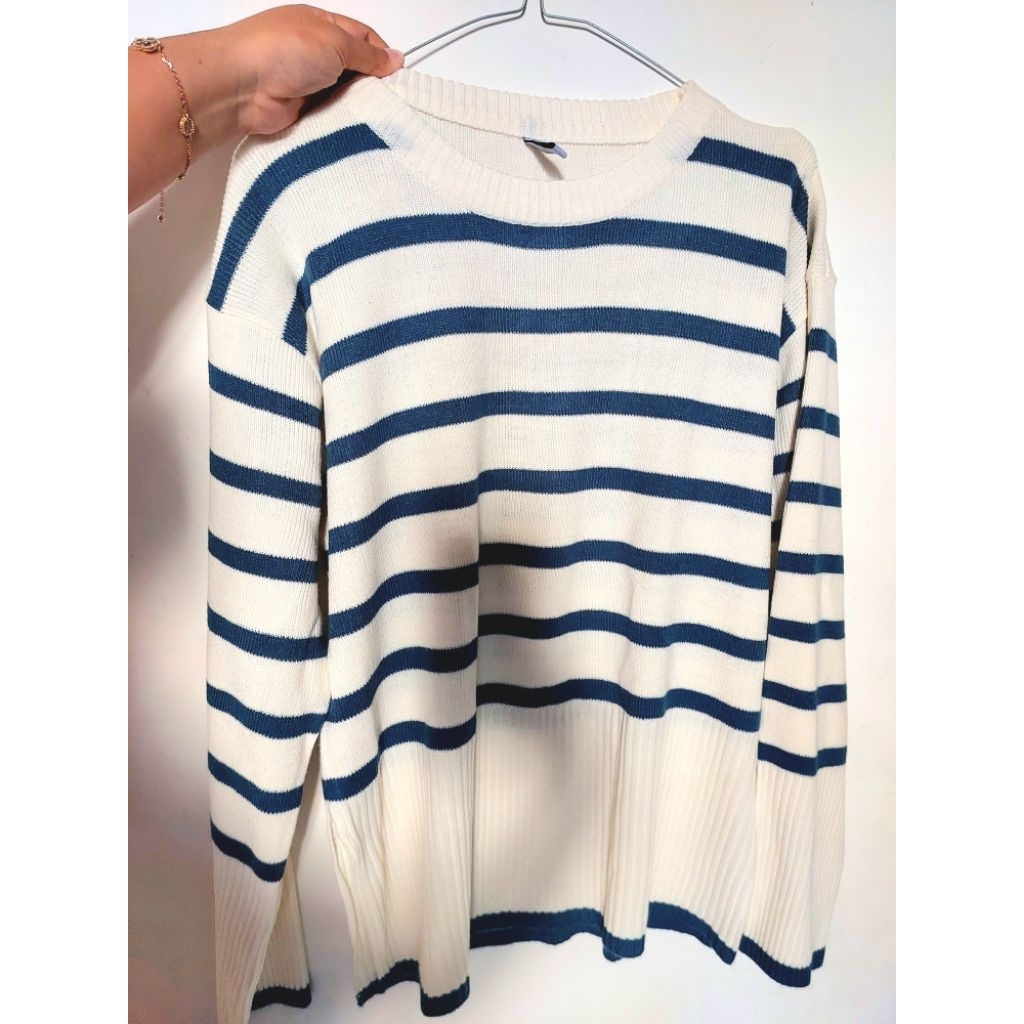 Knitwear by nigoo.id