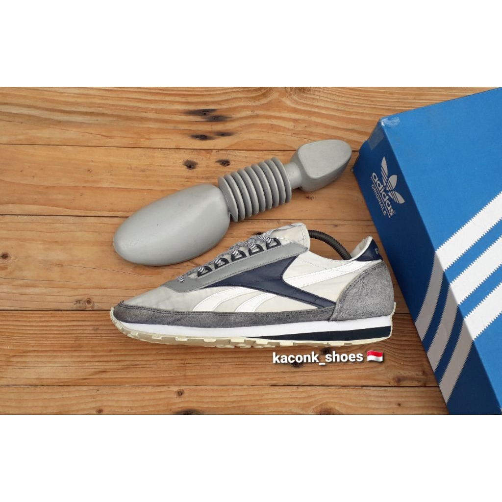 SEPATU CASUAL SNEAKERS REEBOK AZTEC CLASSIC PUTIH WHITE GREY ORIGINAL