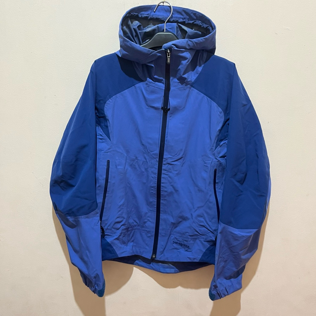patagonia outdoor gorpcore jacket
