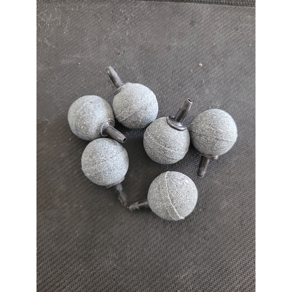 Batu Aerasi Bulat Bakso 3cm 4 cm 5 cm / Batu Aerator / Batu Gelembung Udara Bulat