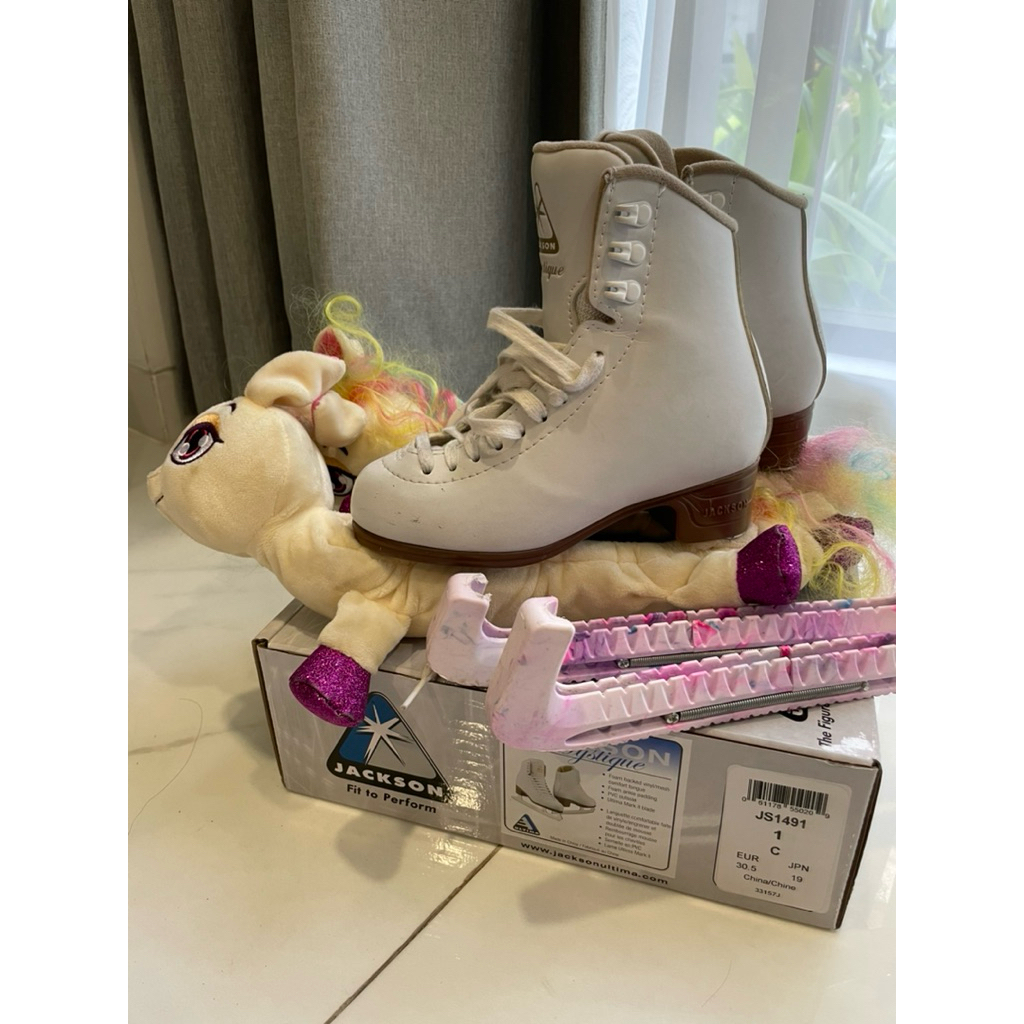 Sepatu Ice Skating Jackson Mystique Size 1 / Size 30,5