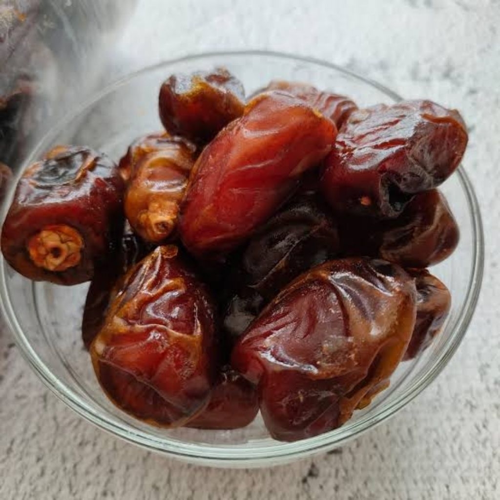 

kurma Madu Mesir super premium 1kg