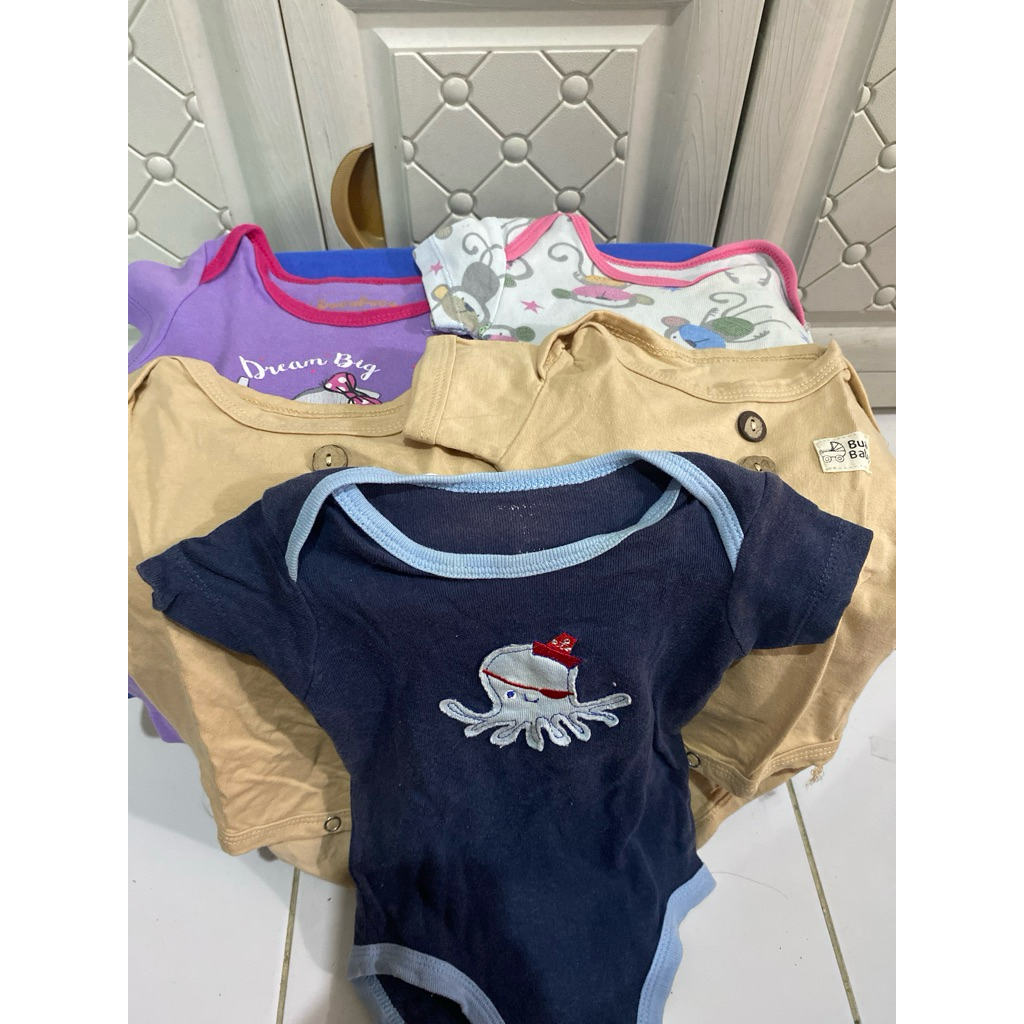 baju 0-3 bulan