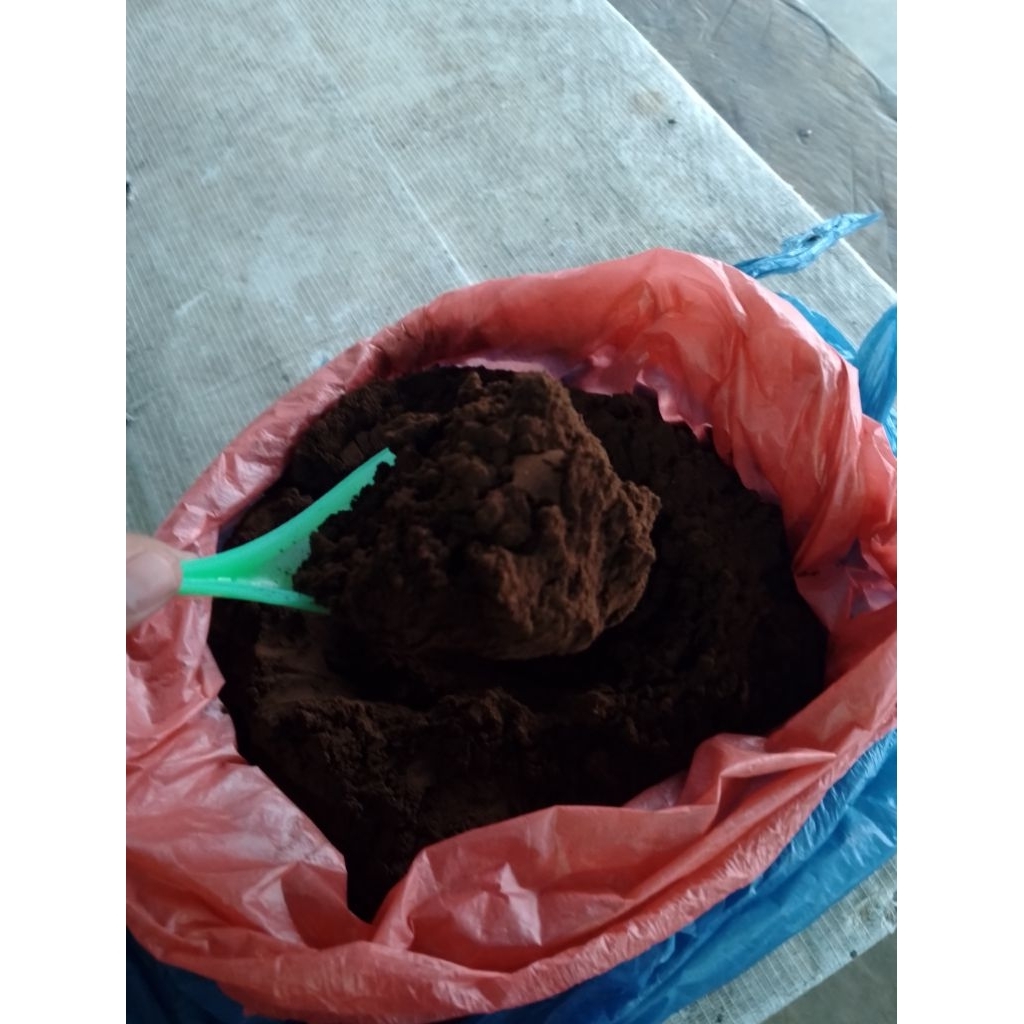 

kopi bubuk robusta lokal 200 gr di tumbuk dengan tradisional