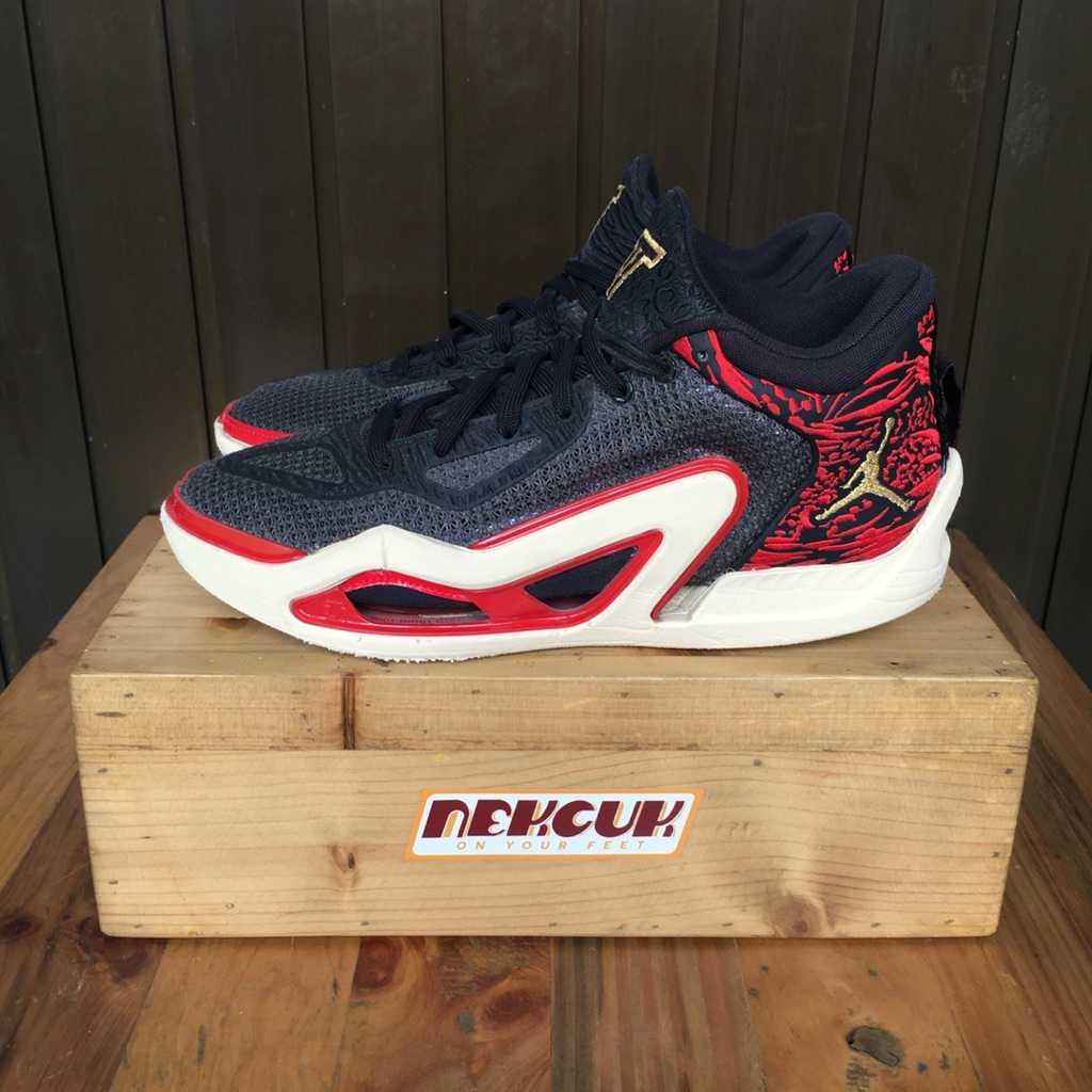 SEPOKAT JAYSON TATUM 1 ZOO (size 41)