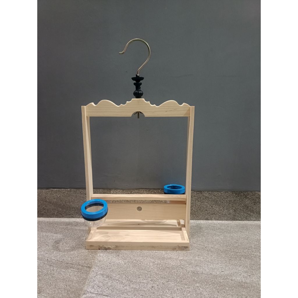 Sangkar Burung Layang Kutilang Tekukur Kayu Jati Landa Warna Natural Aesthetic Model Mahkota Ukir