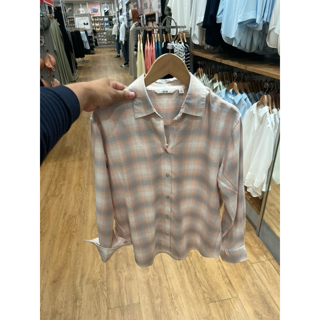 Kemaja Flanel Lembut Wanita uniqlo Jastip