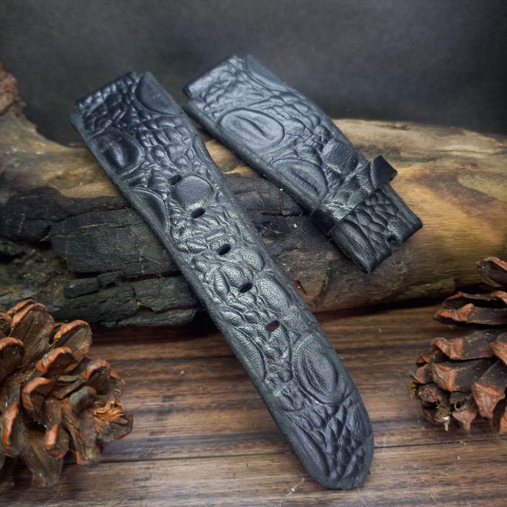 Tali jam kulit corak buaya