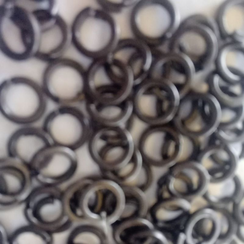 RINGVER / SPRING WASHER hitam M8