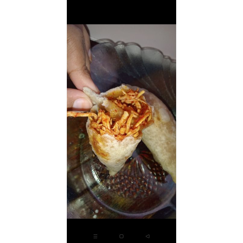 

Cireng hedon cireng isi ayam suwir pedas isi 5/pack