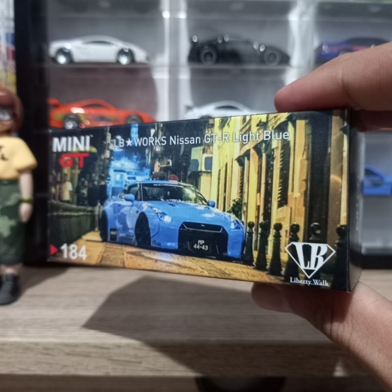 Custom Box #184 Nissan GT-R R35 LBWK Light Blue Macau Collection Garage MiniGT