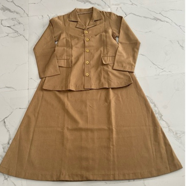 PRELOVED SERAGAM DINAS PNS/ASN KHAKI KEKI (BACA DESKRIPSI SELENGKAPNYA)