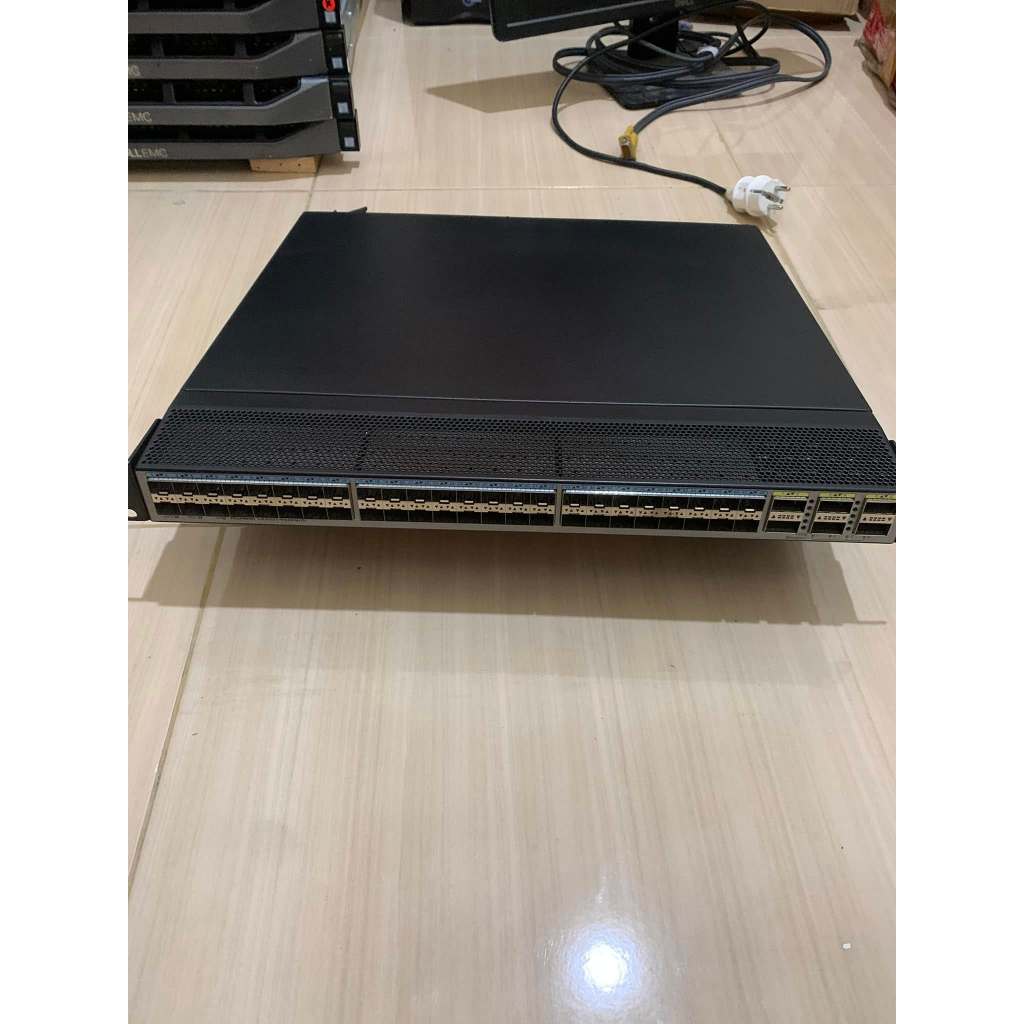 SWICTH HUAWEI  CE6851-48S6Q-HI 40G
