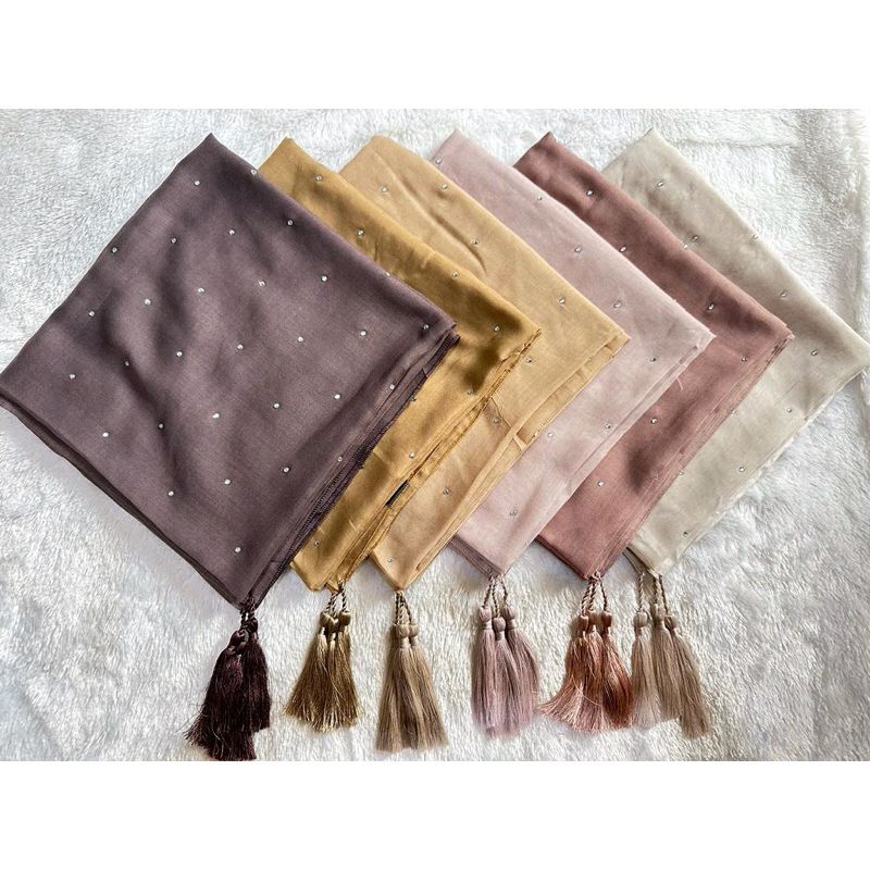 Hijab Segiempat Paris Tassel Swarosvky ~ Hijab Segiempat Paris Payet Tabur