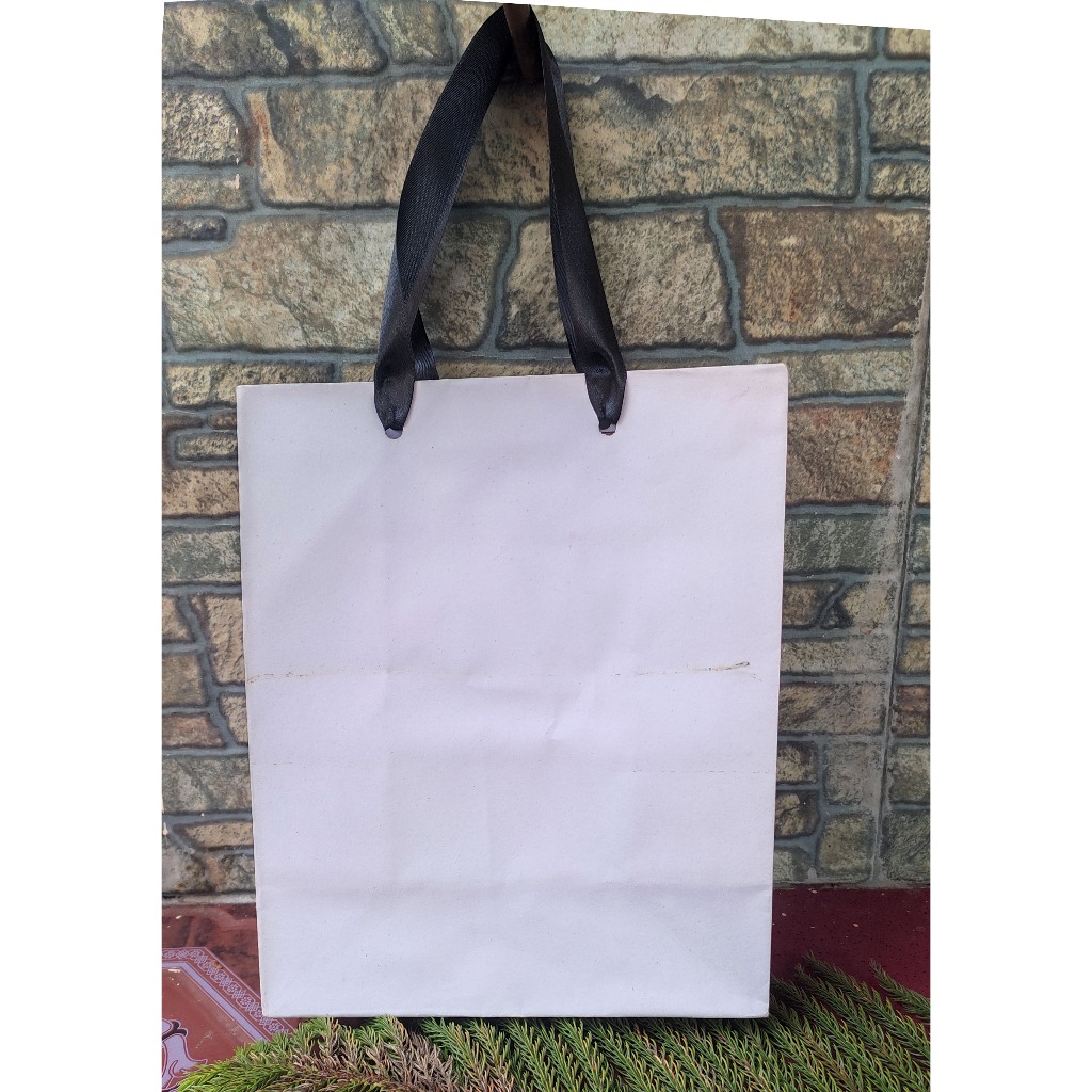 

Paperbag Putih Custom Premium 20*10*25 | Tas souvenir Tas Asul Asul Tas Kertas | Tas Pernikahan
