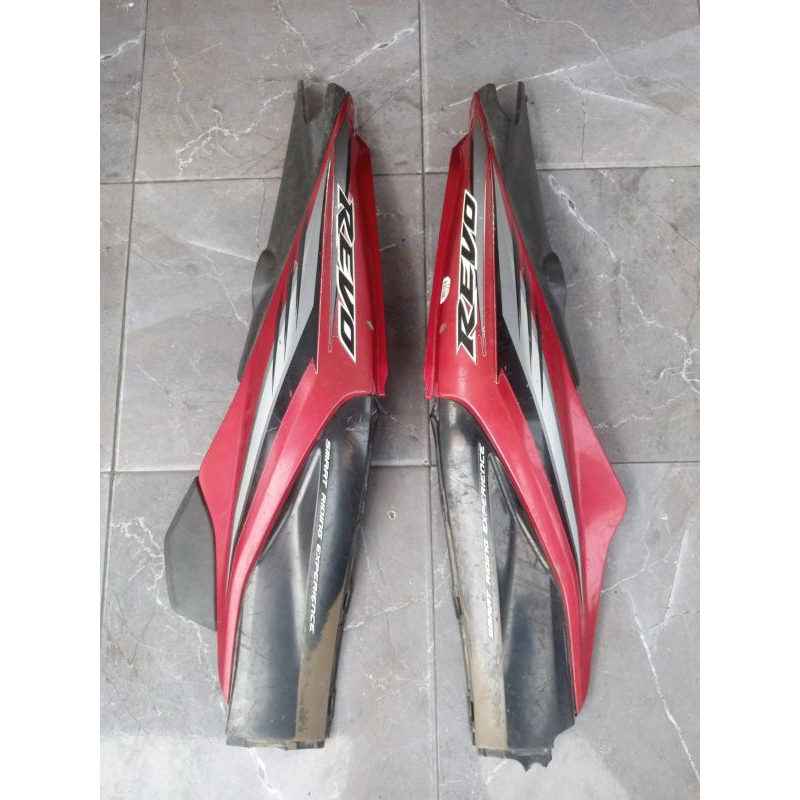 cover body samping revo absolute 2009 original
