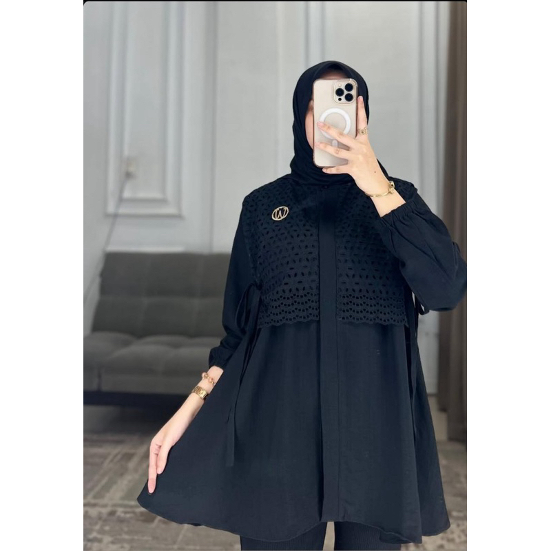 BLOUSE ATASAN WANITA by WINODY KHUSUS HITAM PUTIH / KEMEJA BASIC WANITA BAHAN PREMIUM
