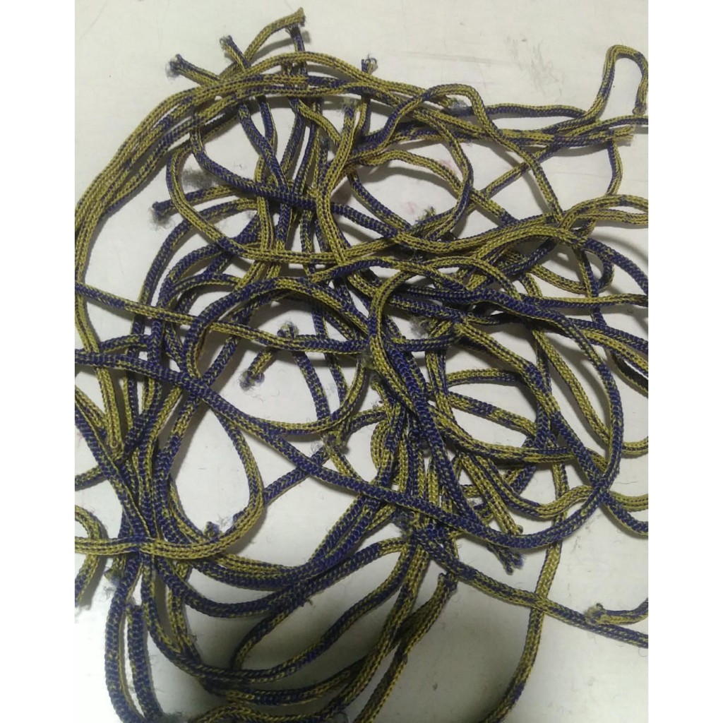

Tali Tailikur 2 warna kombinasi 3mm panjang 20 m