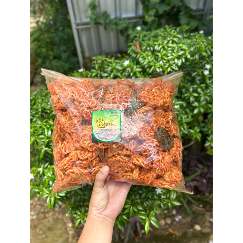 

250g,500g,1kg Krupuk sebring pedas daun jeruk include bubble wrab