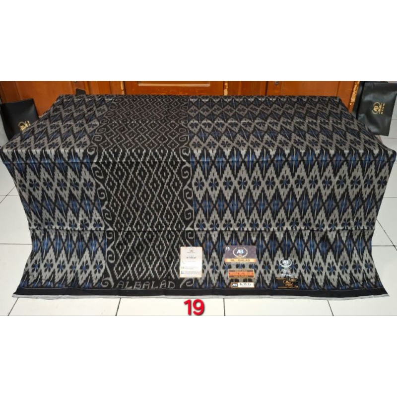 Sarung AL BALAD tipe Kawung KWG mesres Jahitan tengah