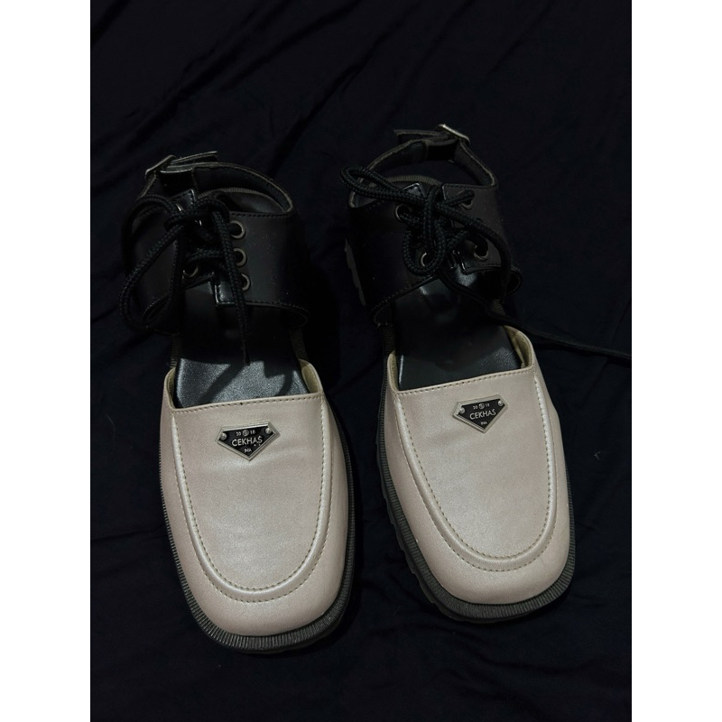 BACA DESKRIPSI, SBLM CHAT YA‼️ Cekhas Nuca Silver Shoes