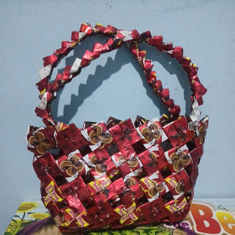 

tas dari bungkus kopi