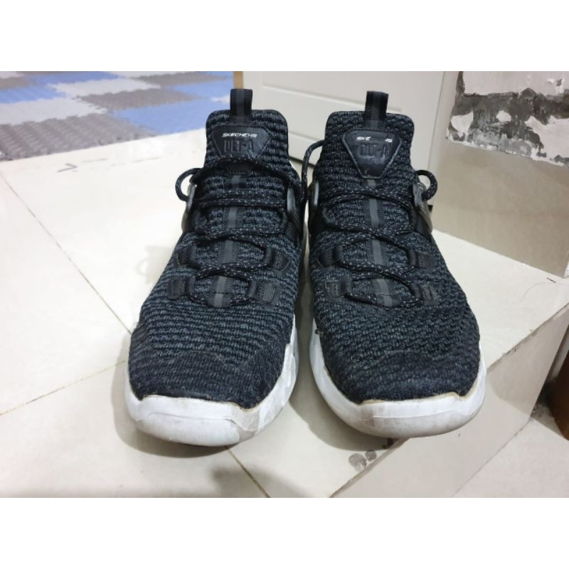 Skechers DLT-A size 43