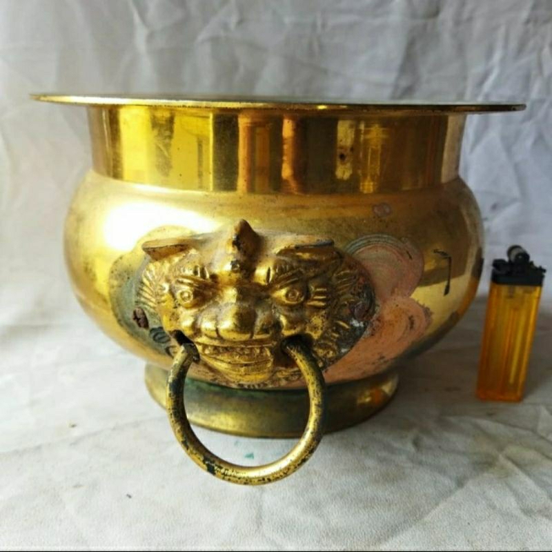 Pajangan Vintage Tempat Dupa Qilin Kuningan CACAT