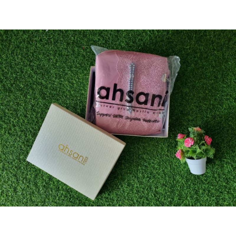 Mukena Ahsani Tulip include Box