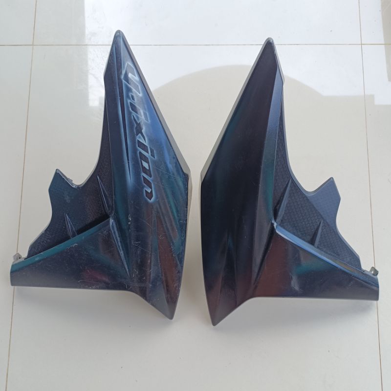 sayap tengki tangki kanan vixion nva 2tp RL original copotan motor