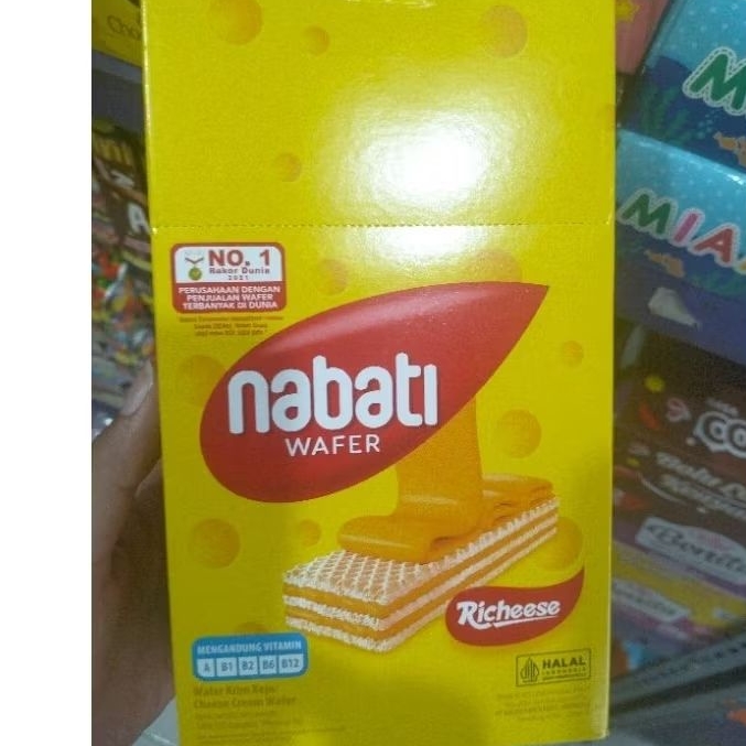 

RICHEESE NABATI KEJU 100gram /Nabati Wafer box/