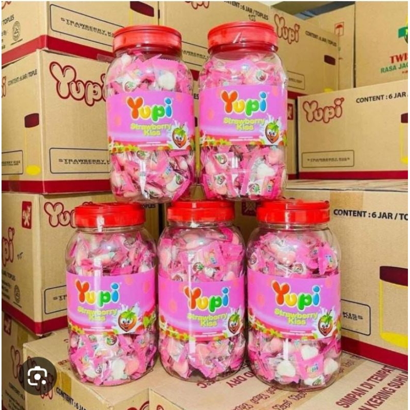 

(chusnulcotimah) JAJANAN LEBARAN YUPI TOPLES dll