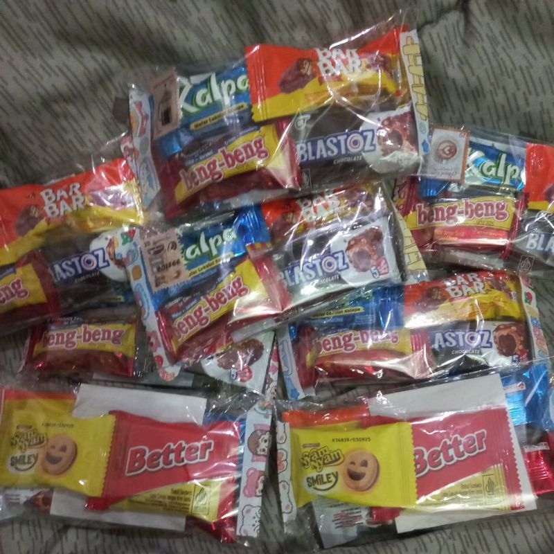 

Paket mini chocolate snack!|mini snack!|mini chocolate|kalpa mini|bar bar mini|beng beng mini|blastoz mini|choki choki mini|nyam nyam smiley|better mini|