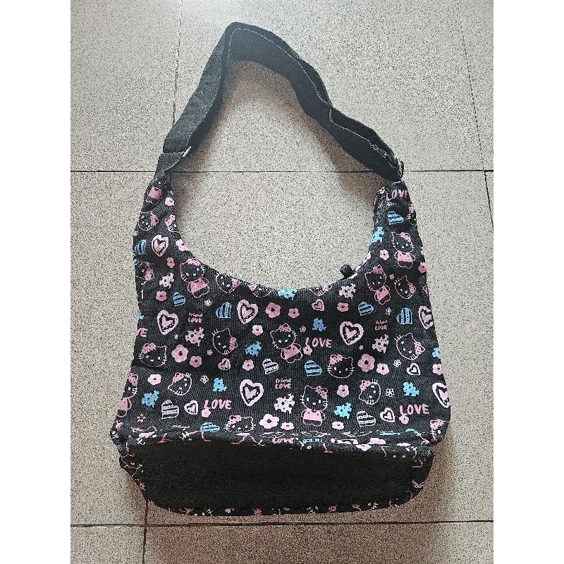 Tas selempang prelove bekas second hello kitty