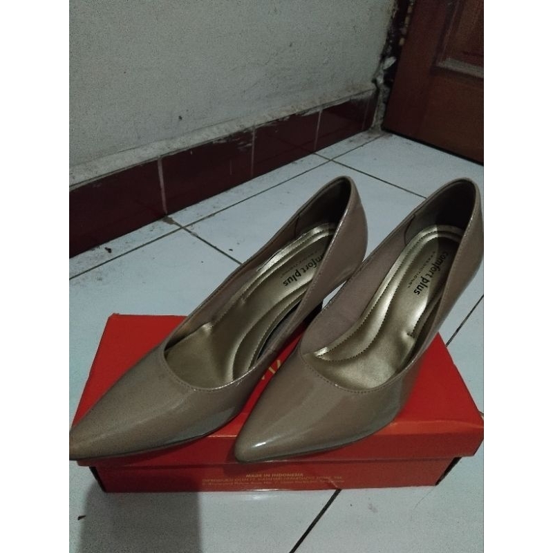 Sepatu heels Payless