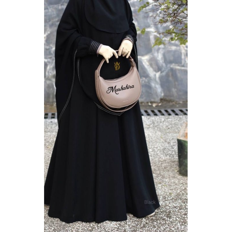 Mashahira duta busana gamis lebaran