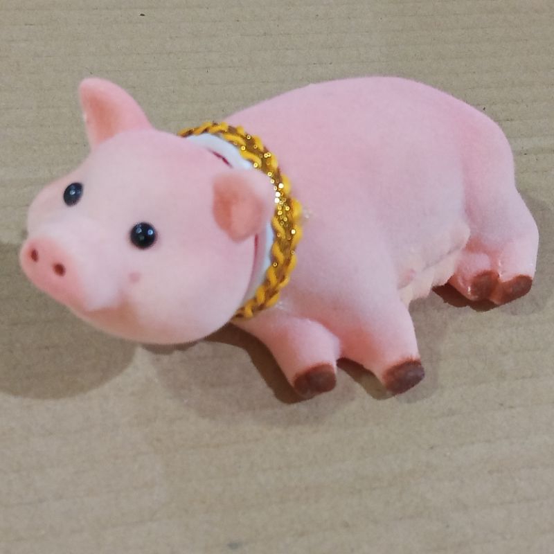 Boneka goyang pajangan dashboard mobil motif Babi boneka goyang ukuran kecil